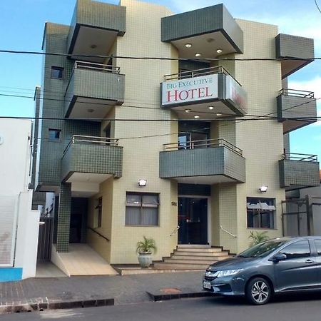 Big Executive Hotel Araguari Extérieur photo